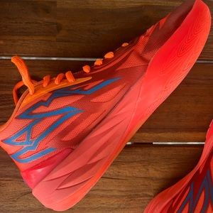 LaMelo Ball PUMA MB2 supernova